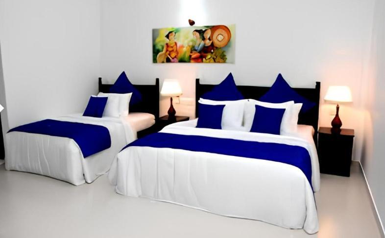 Blue Spring Hotel Wadduwa Esterno foto