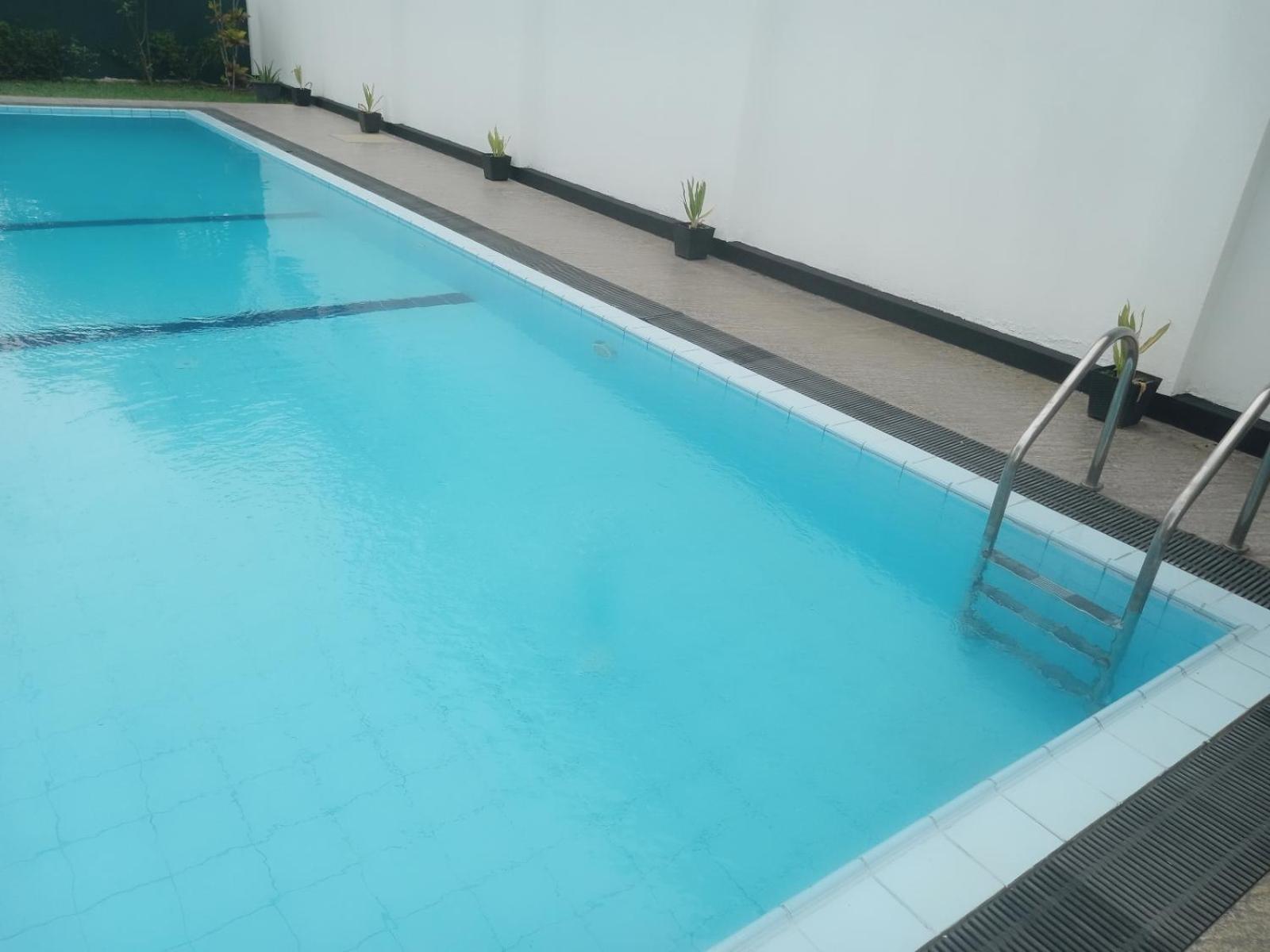 Blue Spring Hotel Wadduwa Esterno foto